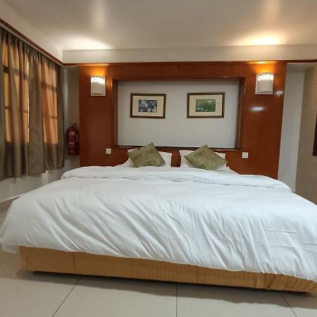 Pd Full Seaview Deluxe Aparthotel Port Dickson Exterior photo