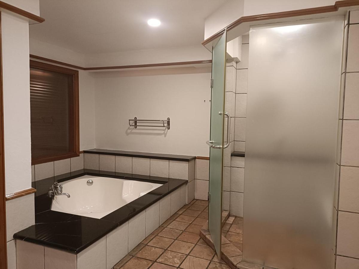 Pd Full Seaview Deluxe Aparthotel Port Dickson Exterior photo