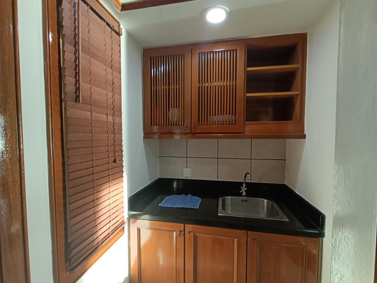 Pd Full Seaview Deluxe Aparthotel Port Dickson Exterior photo