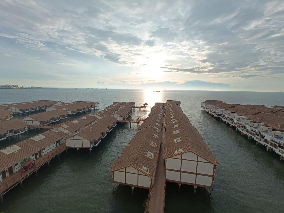 Pd Full Seaview Deluxe Aparthotel Port Dickson Exterior photo