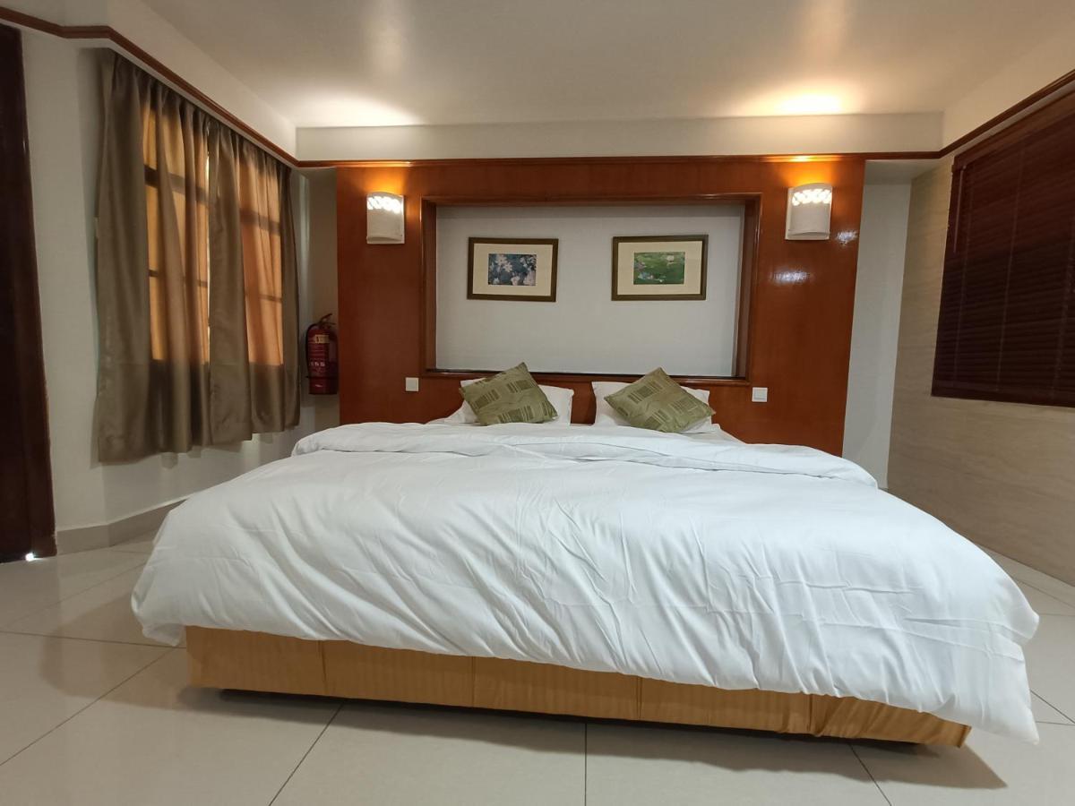 Pd Full Seaview Deluxe Aparthotel Port Dickson Exterior photo