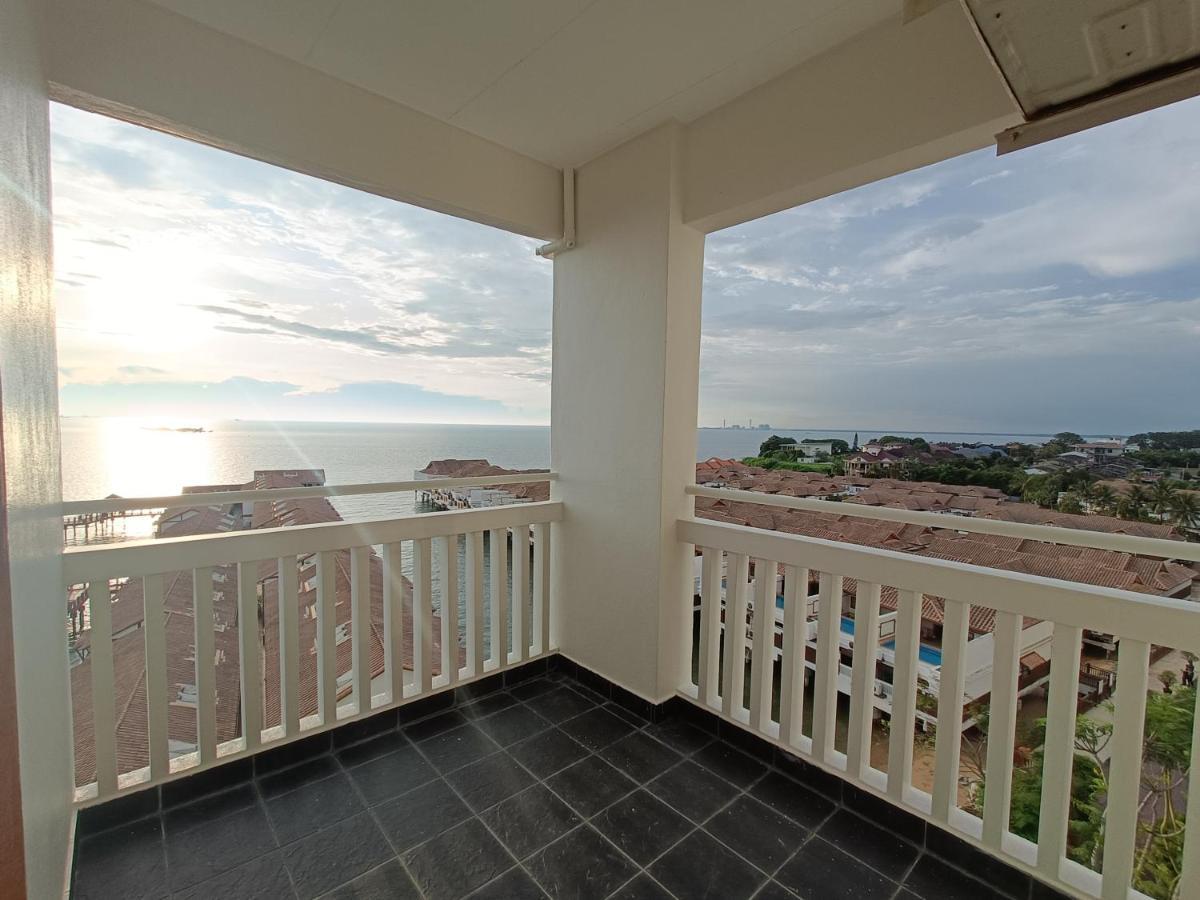 Pd Full Seaview Deluxe Aparthotel Port Dickson Exterior photo