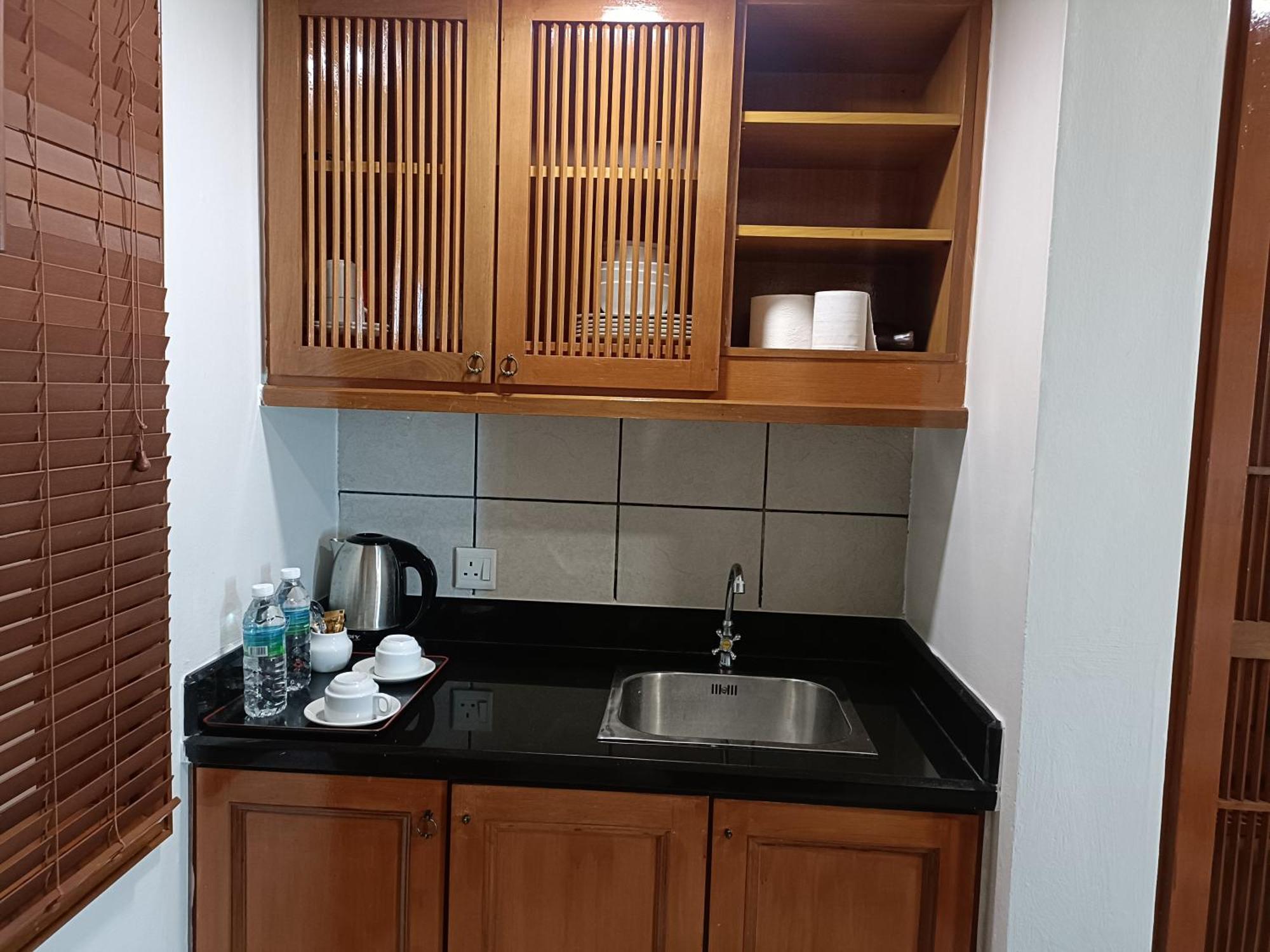 Pd Full Seaview Deluxe Aparthotel Port Dickson Exterior photo